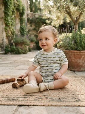 ToddlyWinks Vintage Retro Tortoise and Hare Finish Graphic Baby Bodysuit 12M
